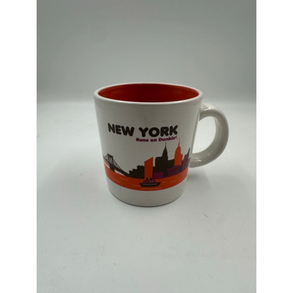 Dunkin Donuts Destinations New York coffee tea mug 2013 10 oz ceramic